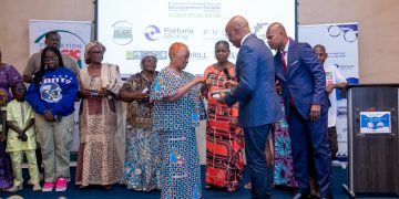 #FEMUA17: 250 paires de lunettes correctrices remises, à Abidjan, 3 mois après le festival et signature de partenariat entre Fondation Magic System et Fortuna Mining-Roxgold Sango